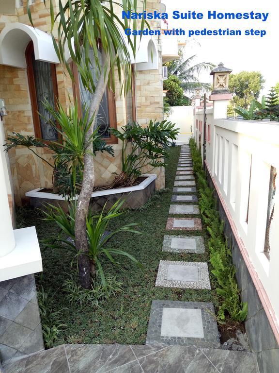 Nariska Suite Homestay Джокьякарта Экстерьер фото