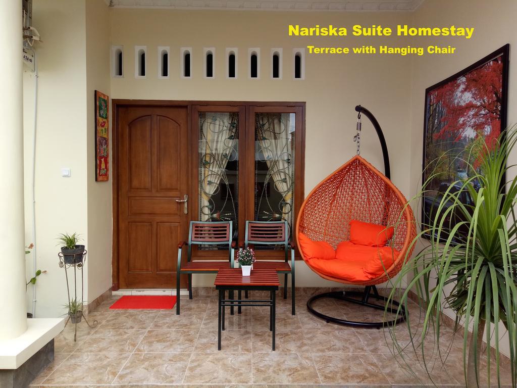 Nariska Suite Homestay Джокьякарта Экстерьер фото